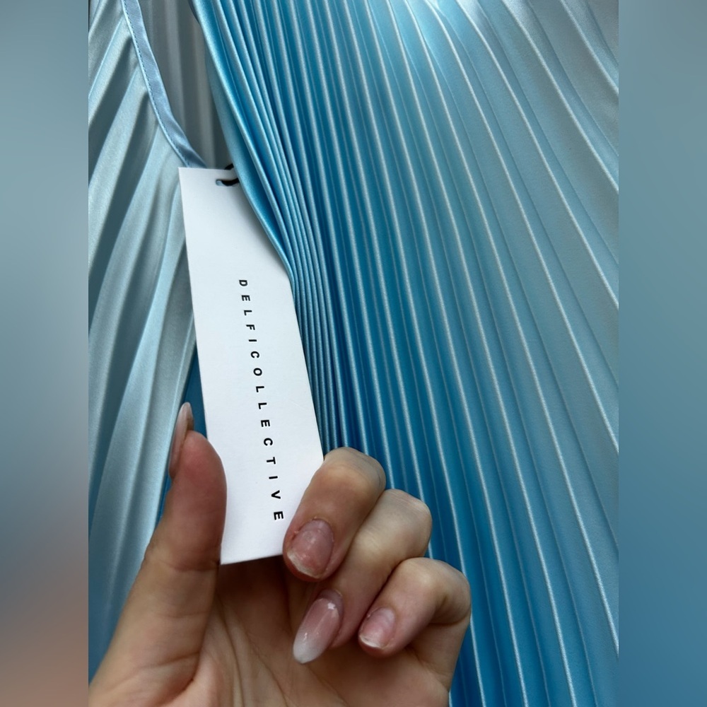 Delfi Collective Erica One Shoulder Pleated Maxi Dress Blue Ombre New With Tags! — image 5 of 8
